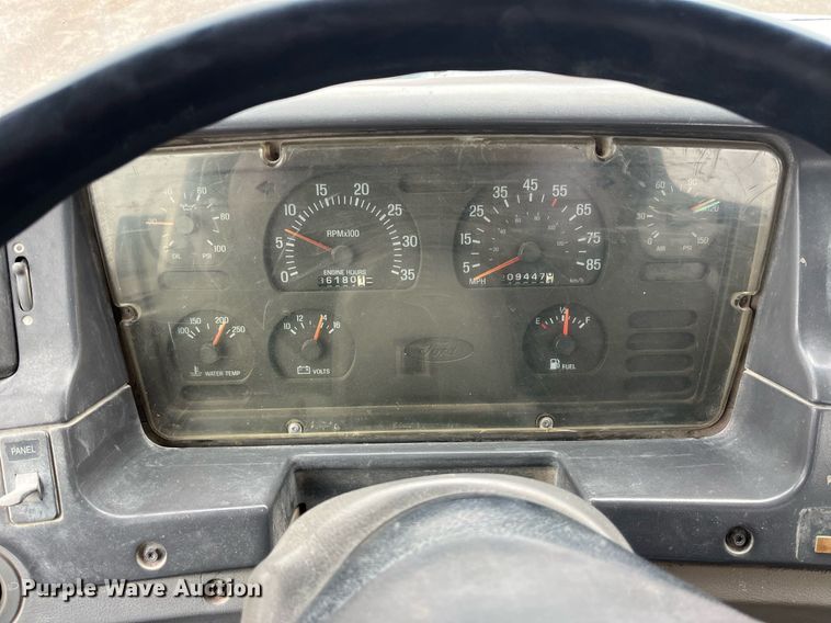 image for item DP2148 1999 Sterling L8511  ready mix truck