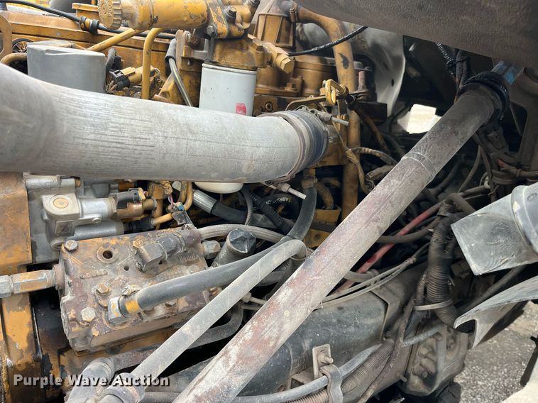 image for item DP2148 1999 Sterling L8511  ready mix truck