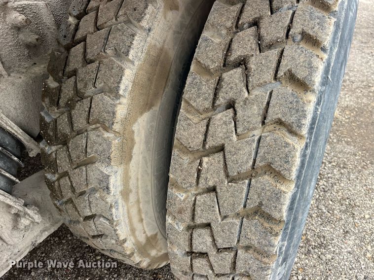 image for item DP2148 1999 Sterling L8511  ready mix truck