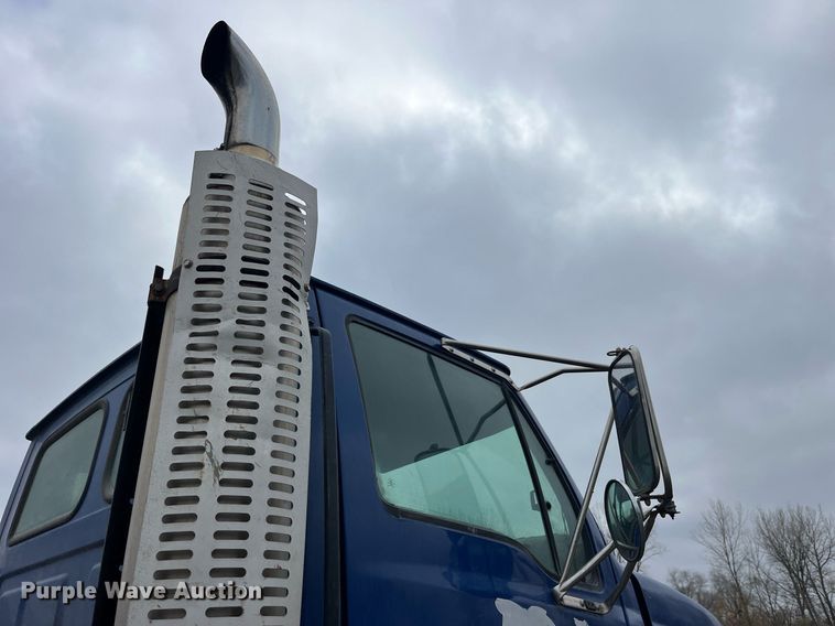 image for item DP2149 2001 Sterling L9500  ready mix truck