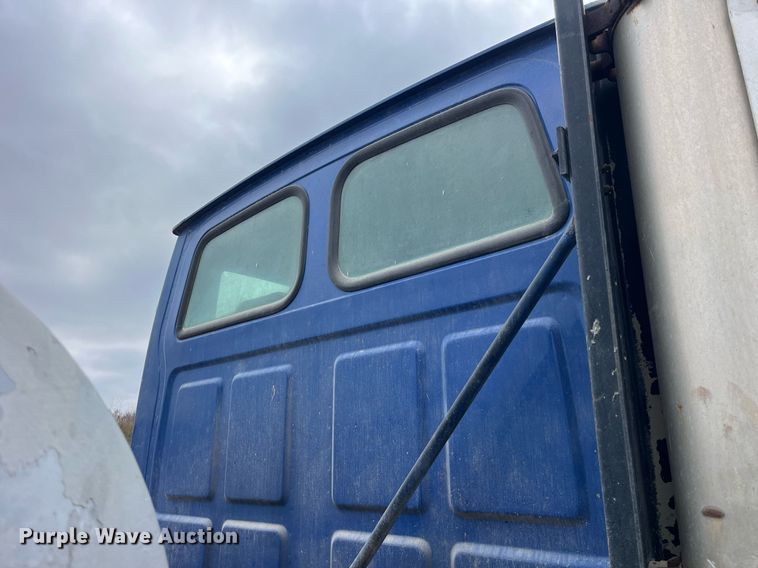 image for item DP2149 2001 Sterling L9500  ready mix truck