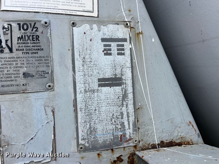 image for item DP2149 2001 Sterling L9500  ready mix truck