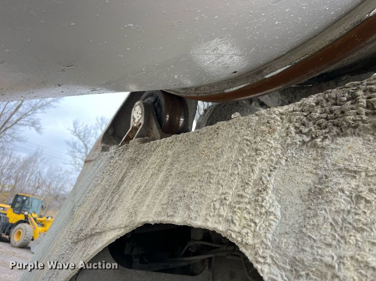 image for item DP2149 2001 Sterling L9500  ready mix truck