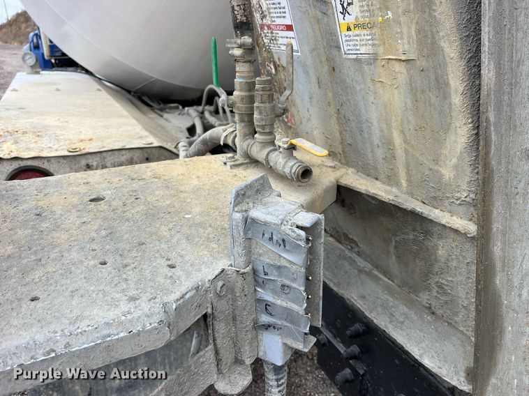 image for item DP2149 2001 Sterling L9500  ready mix truck