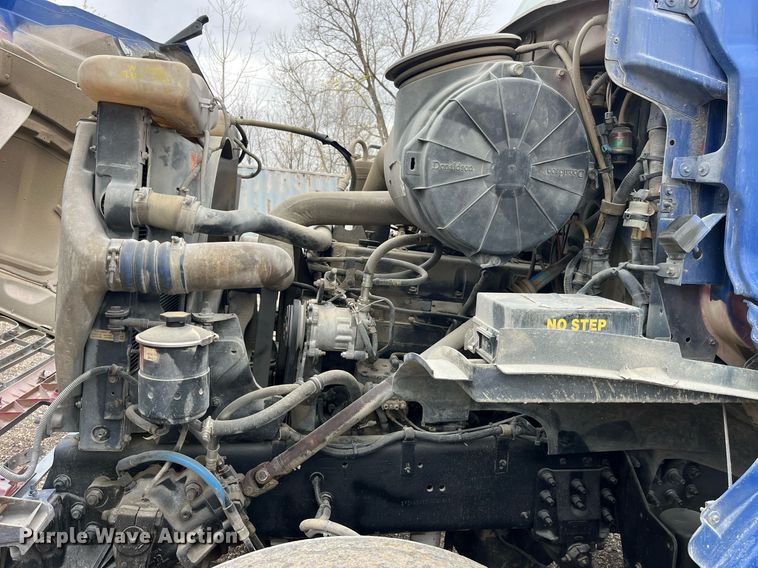 image for item DP2149 2001 Sterling L9500  ready mix truck