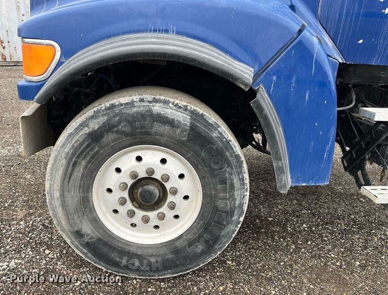 image for item DP2149 2001 Sterling L9500  ready mix truck