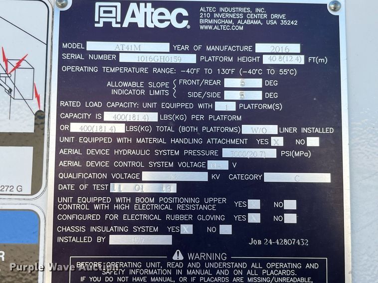 image for item DP2158 2016 Ford F550 Super Duty  bucket truck