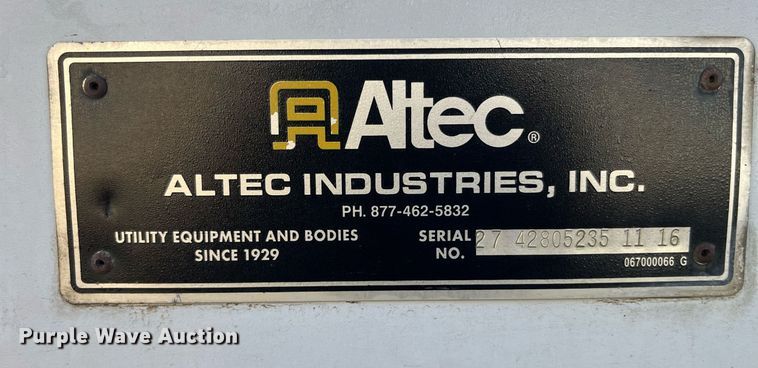 image for item DP2158 2016 Ford F550 Super Duty  bucket truck