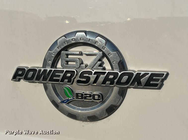 image for item DP2158 2016 Ford F550 Super Duty  bucket truck