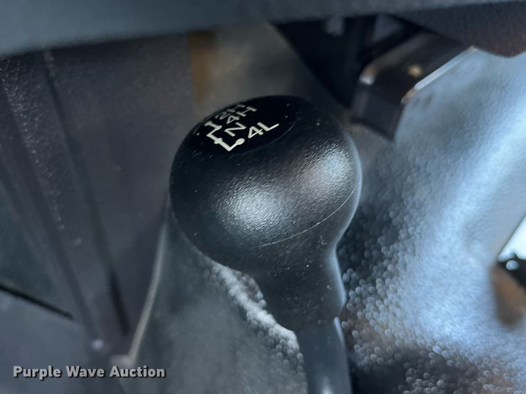 image for item DP2158 2016 Ford F550 Super Duty  bucket truck