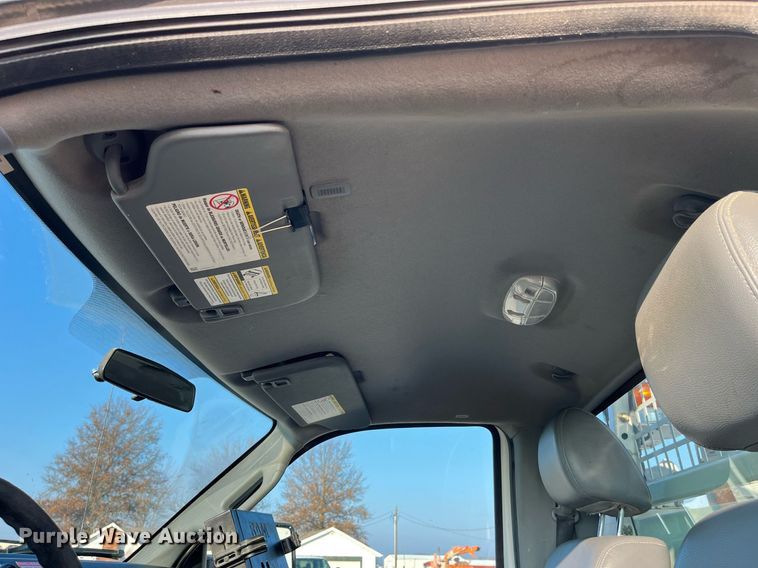 image for item DP2158 2016 Ford F550 Super Duty  bucket truck