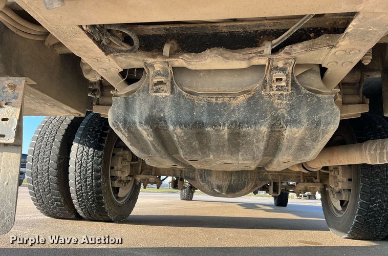 image for item DP2158 2016 Ford F550 Super Duty  bucket truck