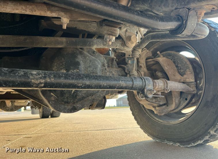 image for item DP2158 2016 Ford F550 Super Duty  bucket truck