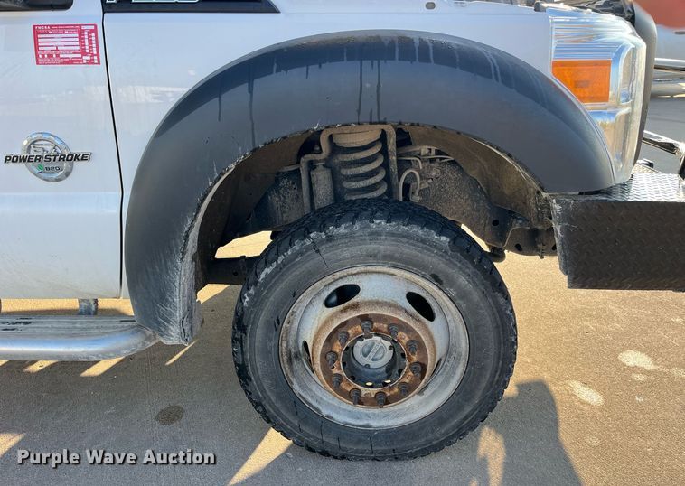 image for item DP2158 2016 Ford F550 Super Duty  bucket truck