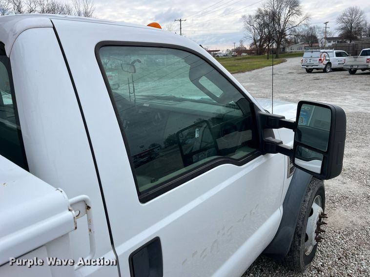 image for item DP2159 2008 Ford F450 Super Duty XL  bucket truck