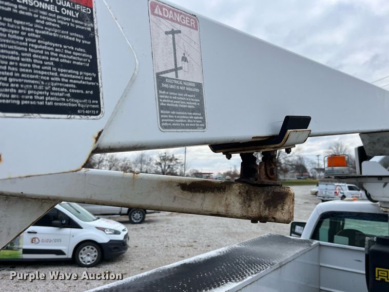 image for item DP2159 2008 Ford F450 Super Duty XL  bucket truck