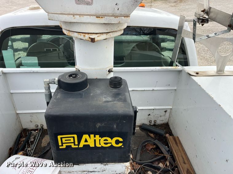 image for item DP2159 2008 Ford F450 Super Duty XL  bucket truck