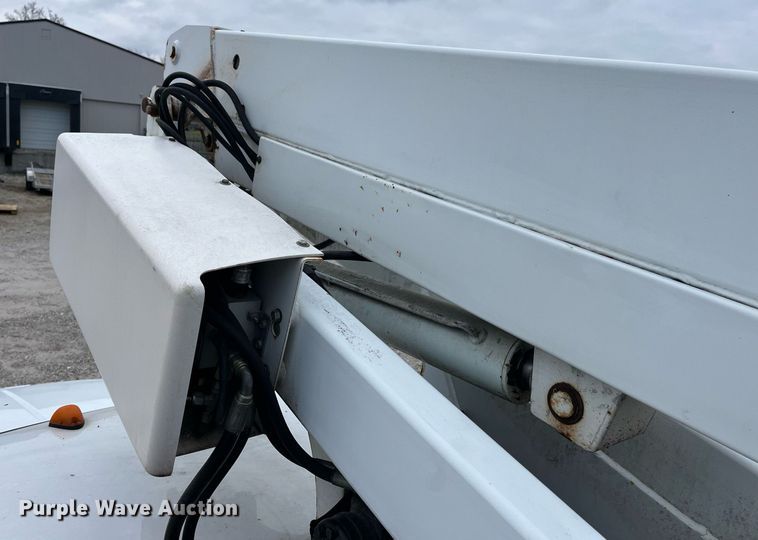 image for item DP2159 2008 Ford F450 Super Duty XL  bucket truck