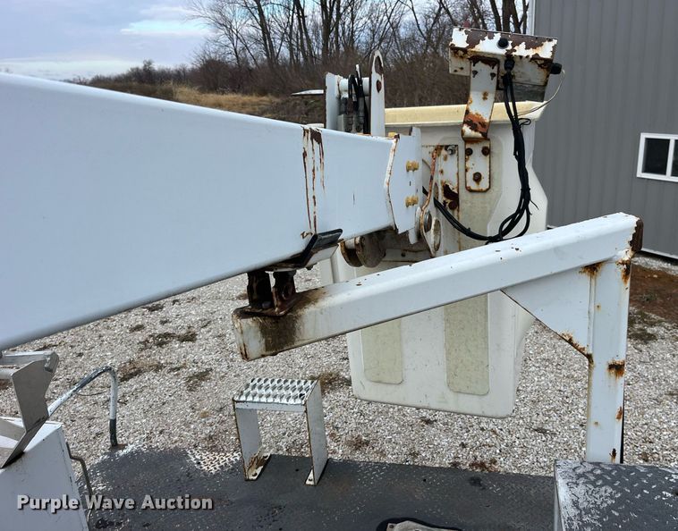 image for item DP2159 2008 Ford F450 Super Duty XL  bucket truck