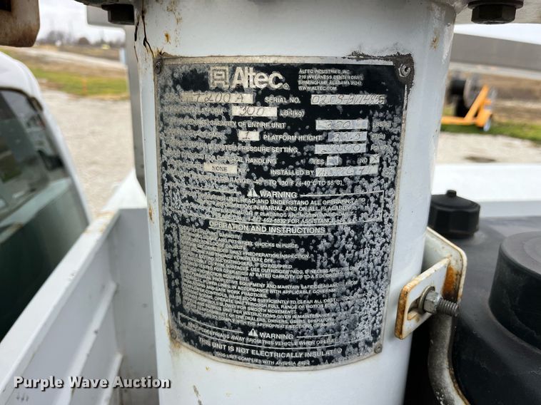 image for item DP2159 2008 Ford F450 Super Duty XL  bucket truck