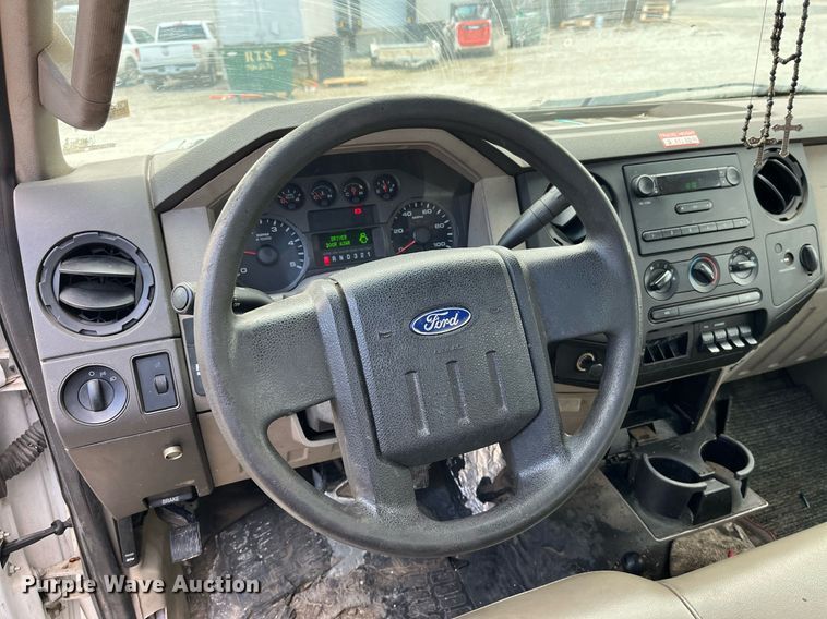 image for item DP2159 2008 Ford F450 Super Duty XL  bucket truck