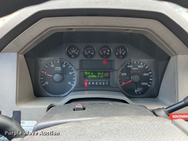 image for item DP2159 2008 Ford F450 Super Duty XL  bucket truck