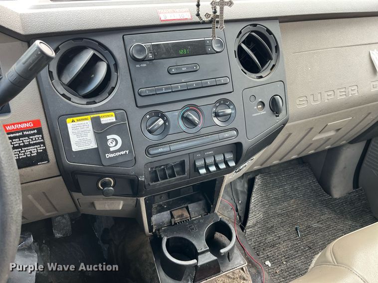 image for item DP2159 2008 Ford F450 Super Duty XL  bucket truck