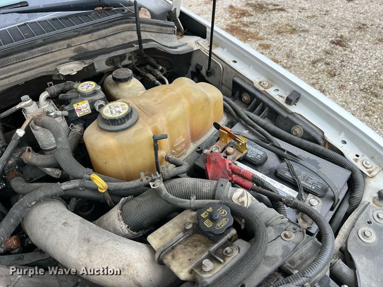 image for item DP2159 2008 Ford F450 Super Duty XL  bucket truck