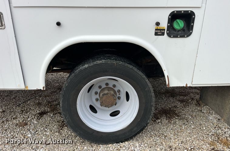 image for item DP2159 2008 Ford F450 Super Duty XL  bucket truck