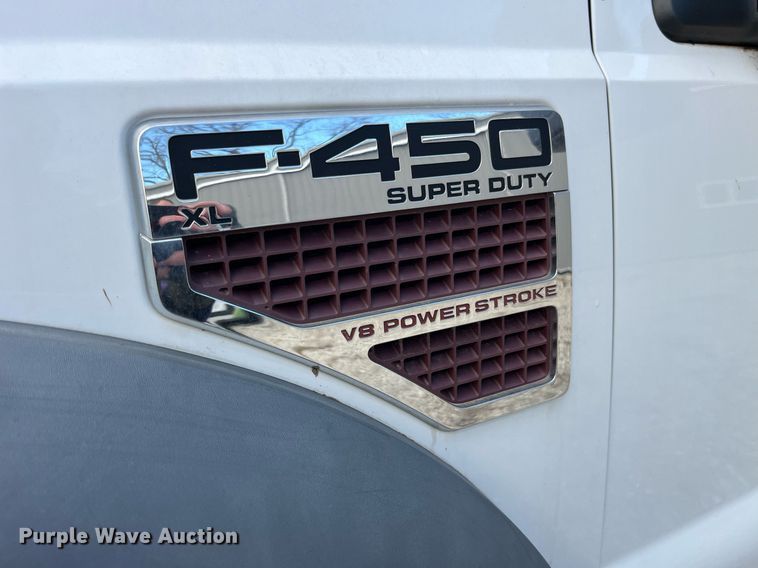 image for item DP2159 2008 Ford F450 Super Duty XL  bucket truck