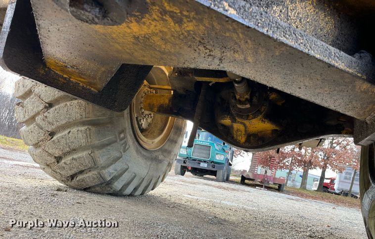 image for item DP2165 1971 Clark 175GM4A  wheel loader