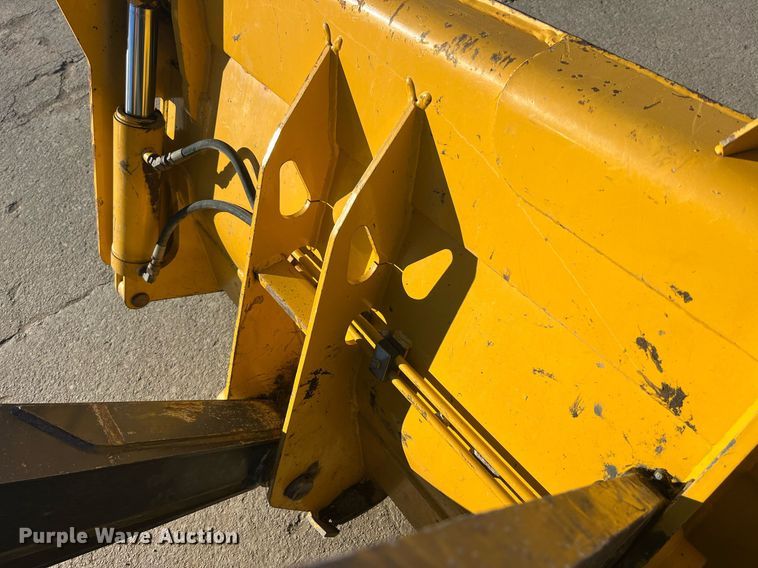 image for item DP2168 2013 John Deere 310SK  backhoe