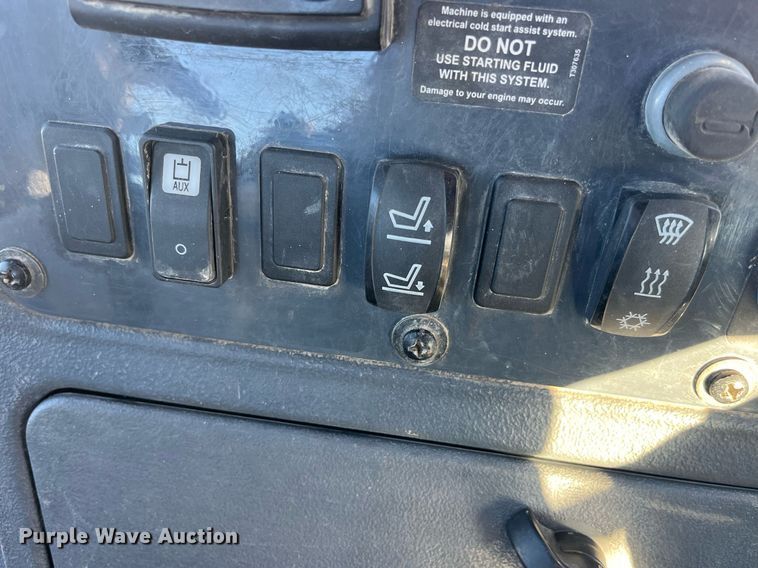 image for item DP2168 2013 John Deere 310SK  backhoe