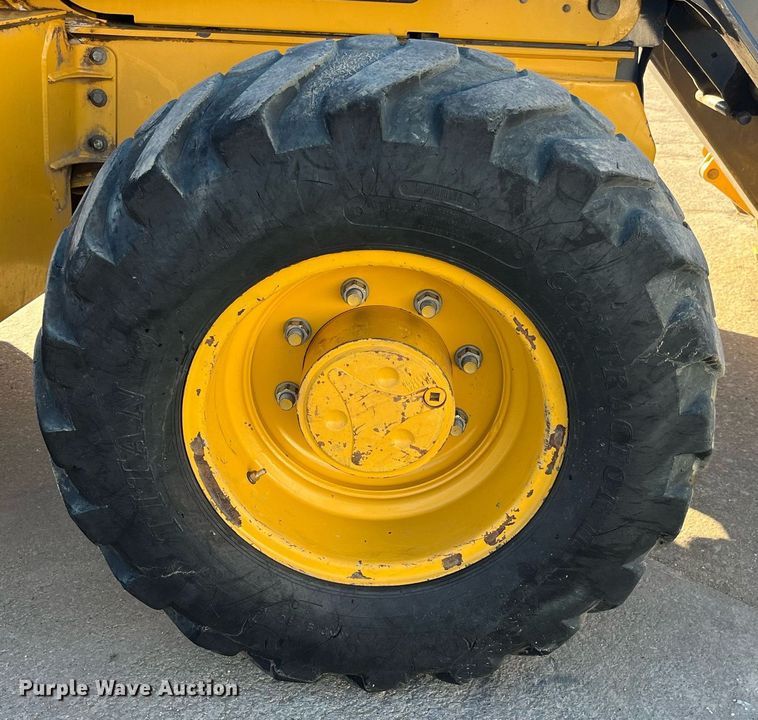 image for item DP2168 2013 John Deere 310SK  backhoe