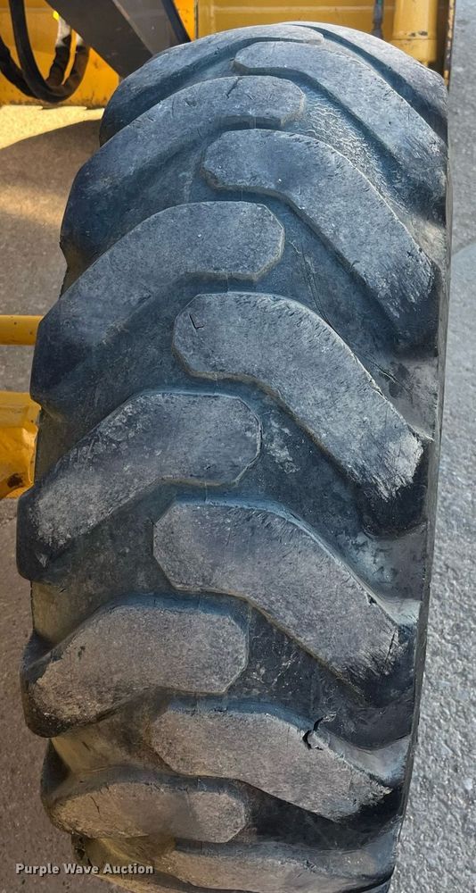 image for item DP2168 2013 John Deere 310SK  backhoe