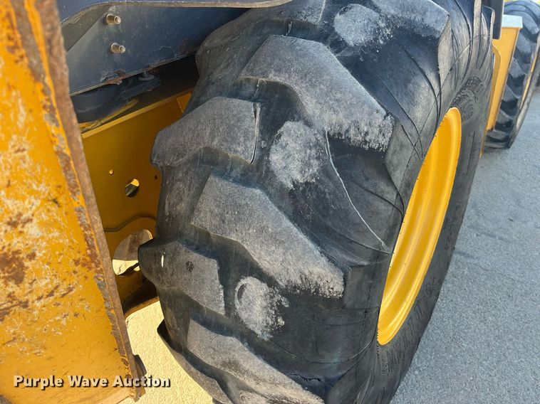 image for item DP2168 2013 John Deere 310SK  backhoe