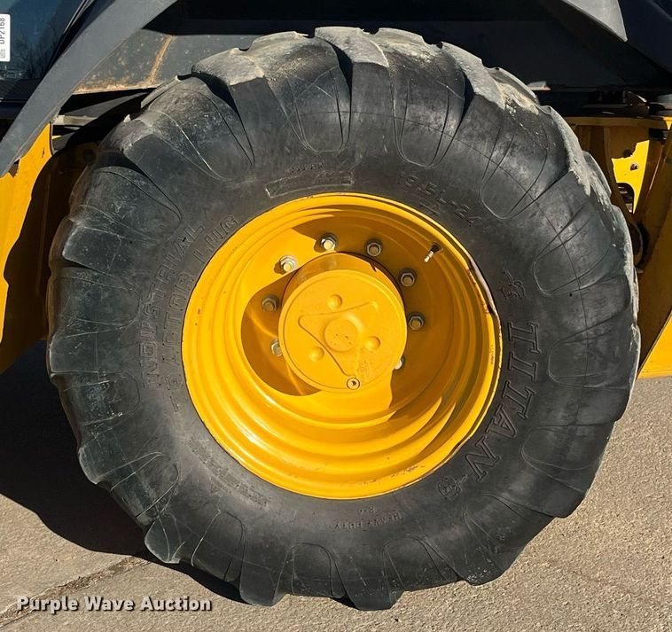 image for item DP2168 2013 John Deere 310SK  backhoe