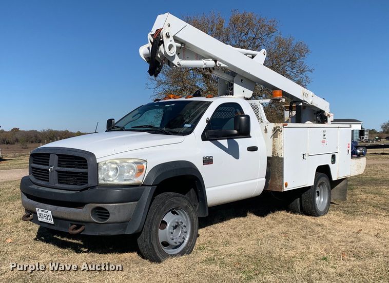 image for item DP8765 2010 Dodge Ram 5500 HD  bucket truck