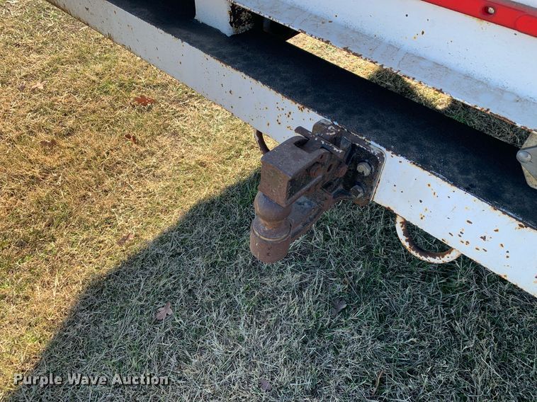 image for item DP8765 2010 Dodge Ram 5500 HD  bucket truck