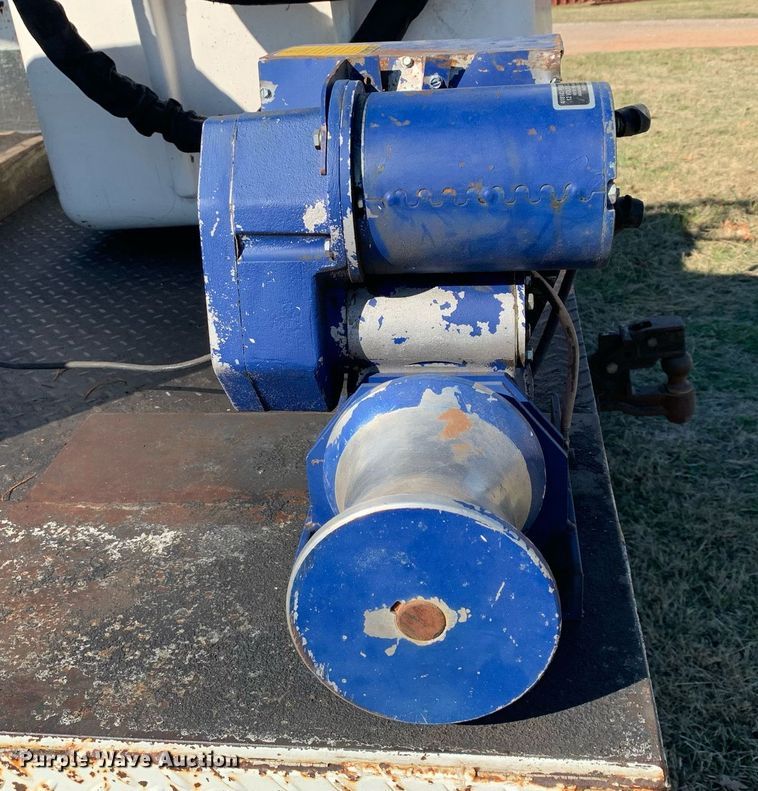 image for item DP8765 2010 Dodge Ram 5500 HD  bucket truck