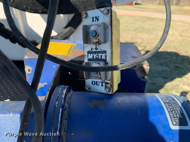 image for item DP8765 2010 Dodge Ram 5500 HD  bucket truck