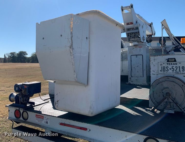 image for item DP8765 2010 Dodge Ram 5500 HD  bucket truck