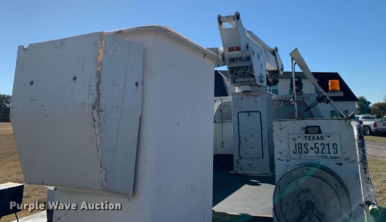 image for item DP8765 2010 Dodge Ram 5500 HD  bucket truck