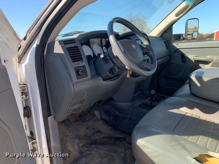 image for item DP8765 2010 Dodge Ram 5500 HD  bucket truck