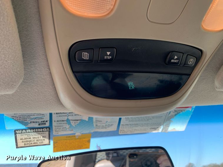 image for item DP8765 2010 Dodge Ram 5500 HD  bucket truck