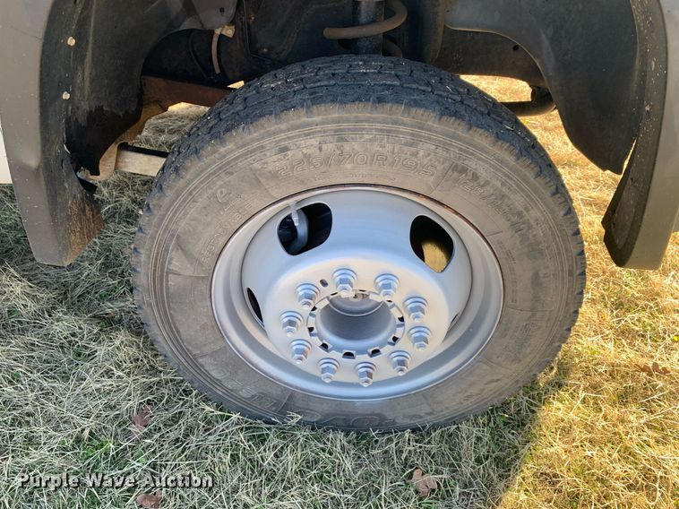 image for item DP8765 2010 Dodge Ram 5500 HD  bucket truck