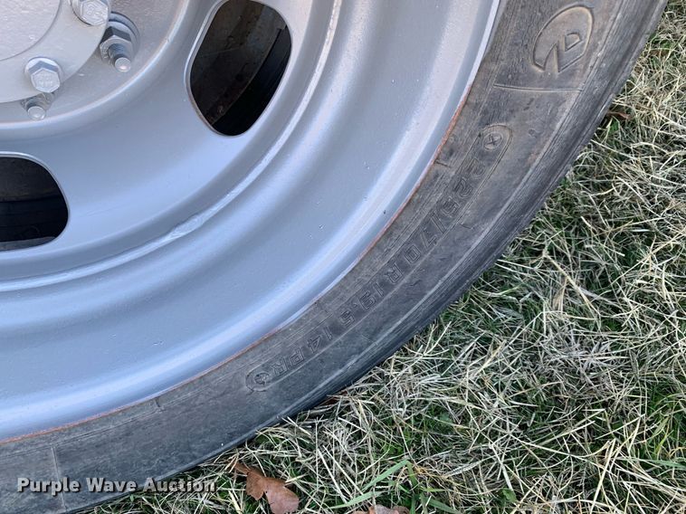 image for item DP8765 2010 Dodge Ram 5500 HD  bucket truck