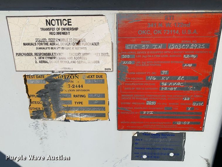 image for item DP8765 2010 Dodge Ram 5500 HD  bucket truck