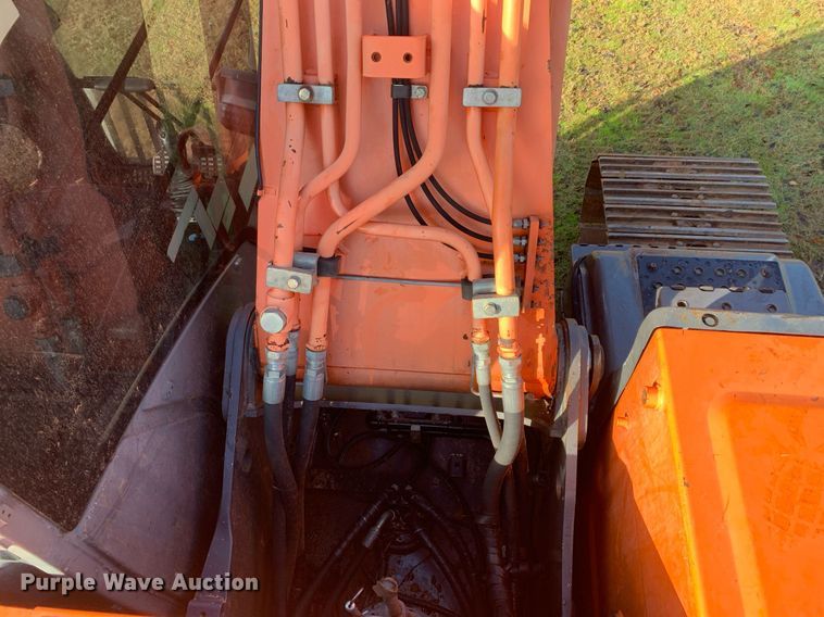 image for item DP8770 2009 Hitachi ZX200LC-3  excavator