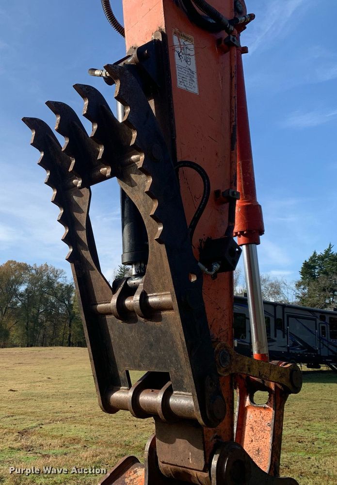 image for item DP8770 2009 Hitachi ZX200LC-3  excavator